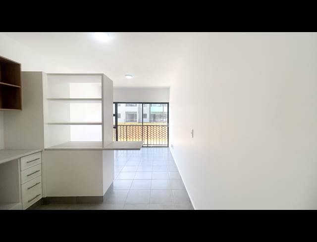 1 BEDROOM STUDIO APARTMENT TO LET IN SALT ROCK